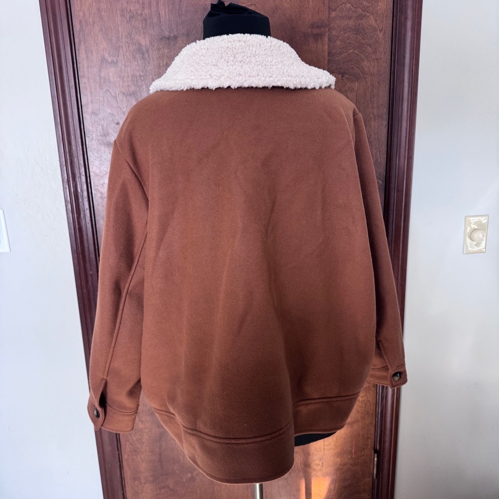 Old Navy Plus Size Brown Jacket with Sherpa Collar - Picture 9 of 10